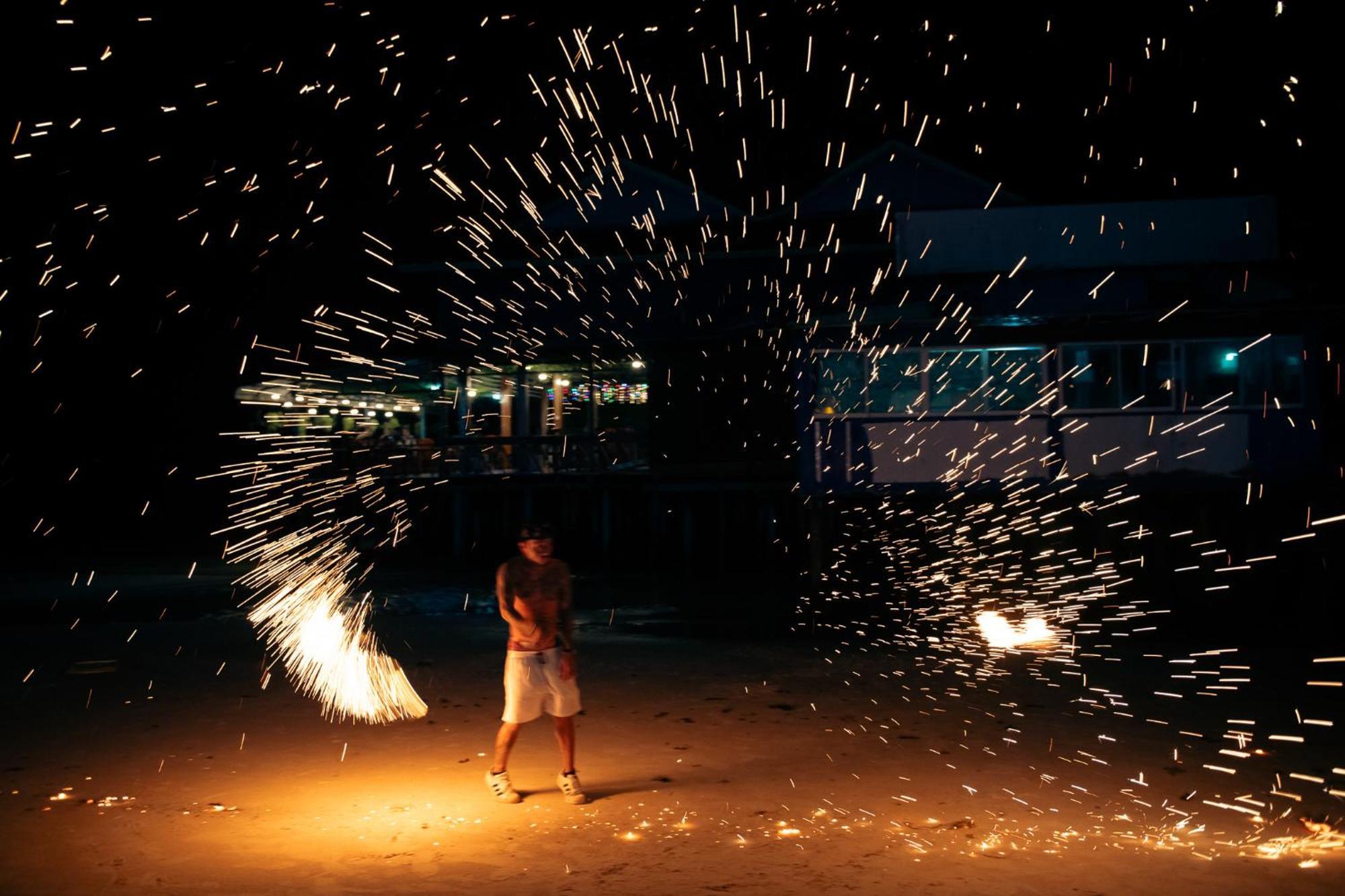 Hostel Vagabonds Koh Rong Zewnętrze zdjęcie